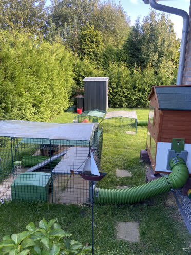 Flexibel uitbreidbaar, we hebben het getest, zelfs met een ander merk van stabiele en behuizing 